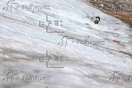 Climate change affects Zugspitze, Germany’s largest glacier