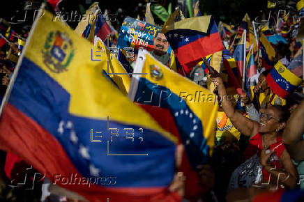 Chavistas marchan en Venezuela en respaldo a Maduro ante 