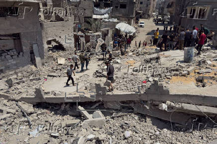 Al menos 9 muertos en ataque israelí a una casa en el norte de Gaza, con 50 desaparecidos