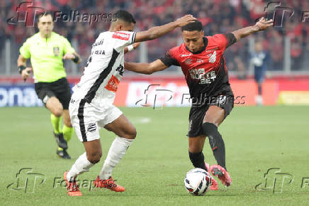 Athletico-PR x Athletic, válido pelo Campeonato Brasileiro série B