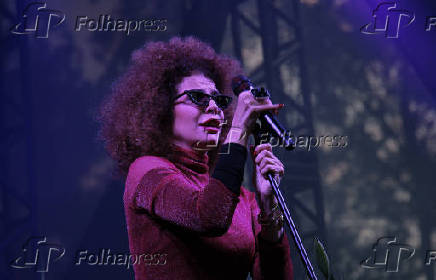 Virada Cultural - Vanessa da mata na Parada Inglesa
