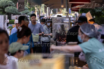 Chinese hotels turn into evening hawkers as weak consumption bites