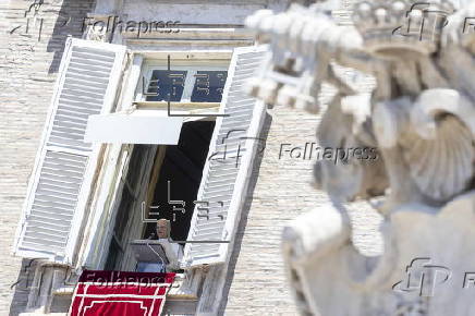 Pope Leo XIV leads Regina Caeli prayer at Vatican City