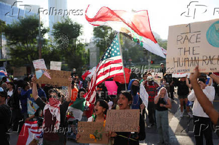 Federal immigration sweeps continue, in Los Angeles