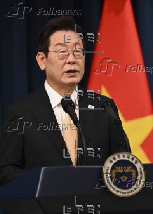 General Secretary of the Communist Party of Vietnam To Lam visits South Korea