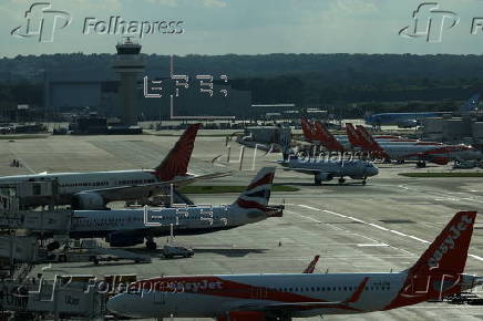 UK flights disrupted due to 'technical glitch'
