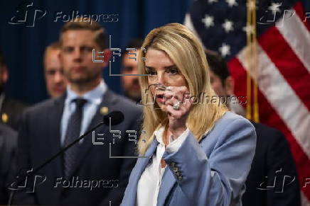 Attorney General Pamela Bondi, DEA officials announce drug bust near border