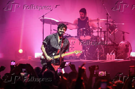 Emo Vive / Fresno