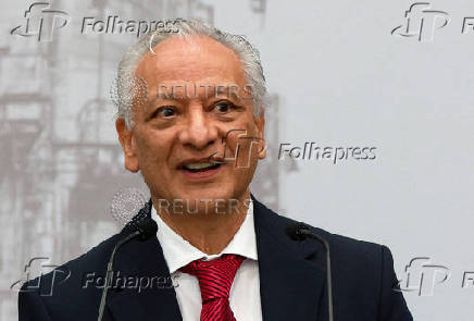 Mexican government presents plan for state oil company Pemex