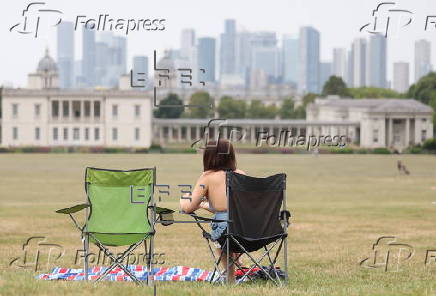 Heatwave continues in Britain