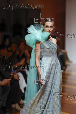 Pasarela de moda de novias Atelier Couture: desfile Natacha Arranz