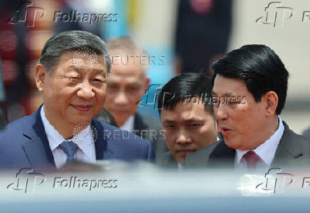 Chinese President Xi Jinping visits Vietnam