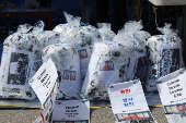 South Korean abductee family group's leaflet campaign against North Korea