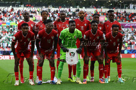 FIFA Arab Cup - Qatar 2025 - Group D - Algeria v Sudan