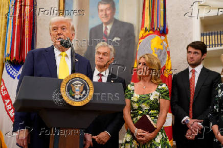 Swearing-in ceremony for Administrator of the Centers for Medicare and Medicaid Services Mehmet Oz in the Oval Office in Washington