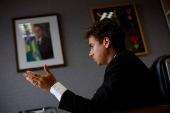 O deputado federal Nikolas Ferreira dá entrevista à Folha 