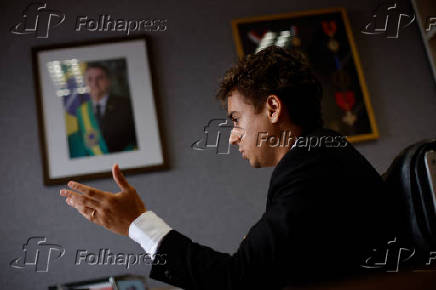 O deputado federal Nikolas Ferreira dá entrevista à Folha 