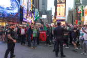 Torcedores do Palmeiras se reunem na Times Square em Nova York
