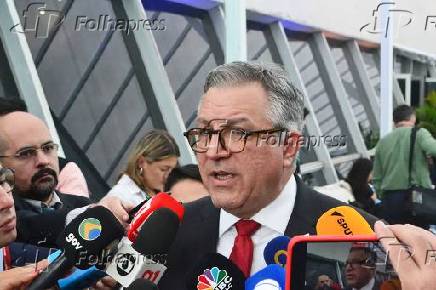 Entrevista com Ministro Alexandre Padilha no BRICS