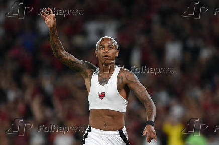 Partida entre Flamengo e São Paulo pelo Campeonato Brasileiro 2025.