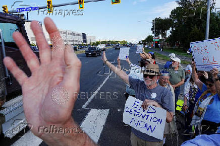 Protest near an ICE Field Office in Chantilly, Virginia