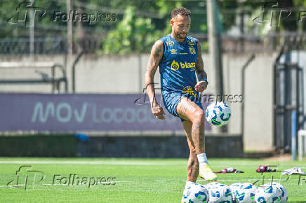 TREINO DA EQUIPE DO SANTOS FC