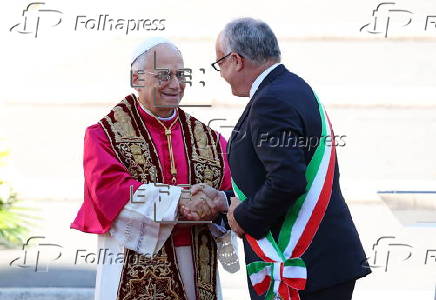 Pope Leo XIV receives the homage of the Mayor and the City of Rome