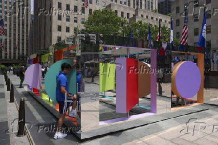 Interactive public art installation by Wade and Leta unveiled at Rockefeller Center