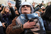 Argentine judge approves house arrest for ex-President Kirchner