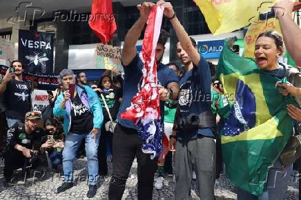 Ato contra a PL da Devastação - Curitiba-PR