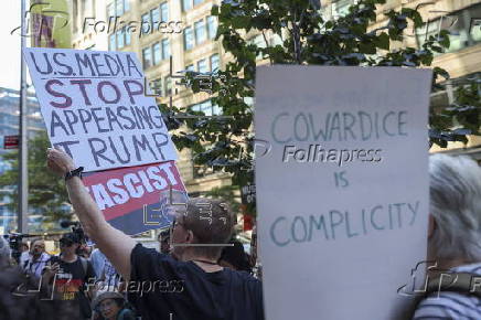 Protest in New York after Jimmy Kimmel's suspension