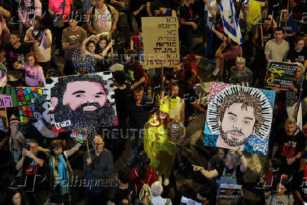 Protest to demand the release of Israeli hostages in Gaza, in Tel Aviv