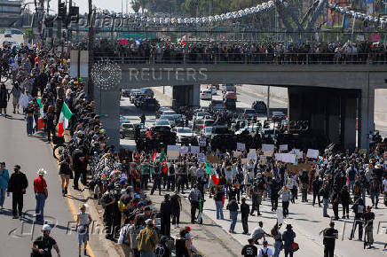 Protest following multiple detentions in downtown Los Angeles