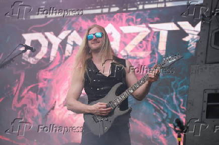 Dinastia se apresenta no bangers open air