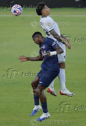 FIFA Club World Cup - Group B - Paris St Germain v Botafogo