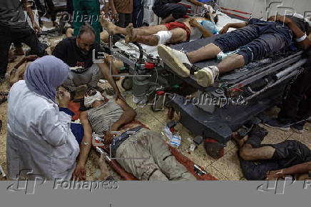 Hundresds of patients received at Nasser Hospital in Khan Younis
