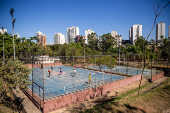  Vista das quadras do Recanto Municipal da Árvore, mais conhecido como Bosque Maia