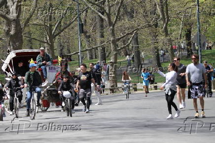 Celebração de páscoa no central park.