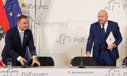 Chancellor Stocker and Vice-Chancellor Babler leave a press conference in Vienna