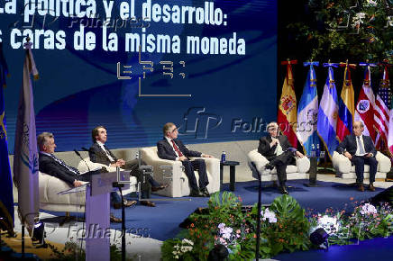 Encuentro en Oviedo para analizar el escenario de guerra comercial, la evolución de la ciberseguridad y los riesgos que conlleva la inteligencia artificial