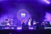 A cantora Agnes Nunes, se apresentou com o convidado Xamã na 3° Edição do C6