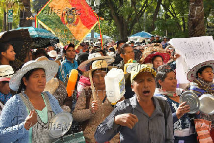 Economic crisis sparks protests, in Cochabamba