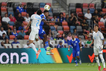 Soccer: Concacaf Gold Cup-Group Stage-El Salvador at Honduras