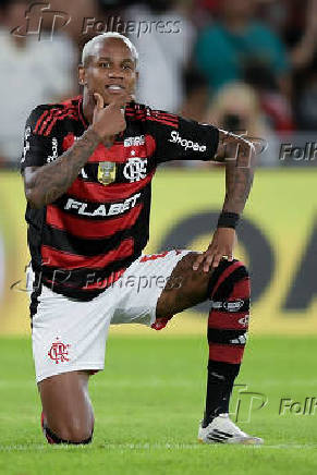 Partida entre Flamengo e Sao Paulo válida pelo Campeonato Brasileiro 2025.