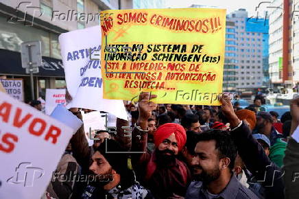 Migrants protest against new migration law in Lisbon