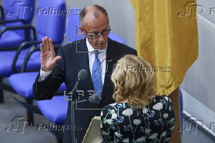 German Chancellor Merz and cabinet members sworn into office at Bundestag
