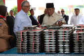 Bill Gates visits Jakarta