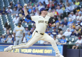MLB: Pittsburgh Pirates at Milwaukee Brewers