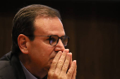 Governança e Estratégias Públicas em Inteligência Artificial.
