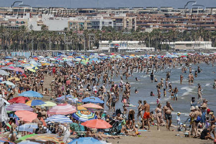 Domingo despejado y con temperaturas cambiantes tras el episodio de alerta por lluvias